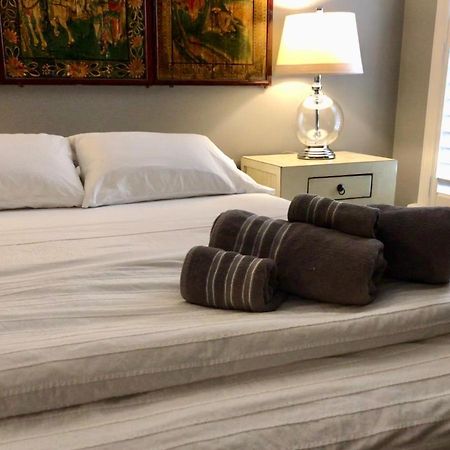 Grey Gardens Hamilton Instant Hotel & Guest House Buitenkant foto